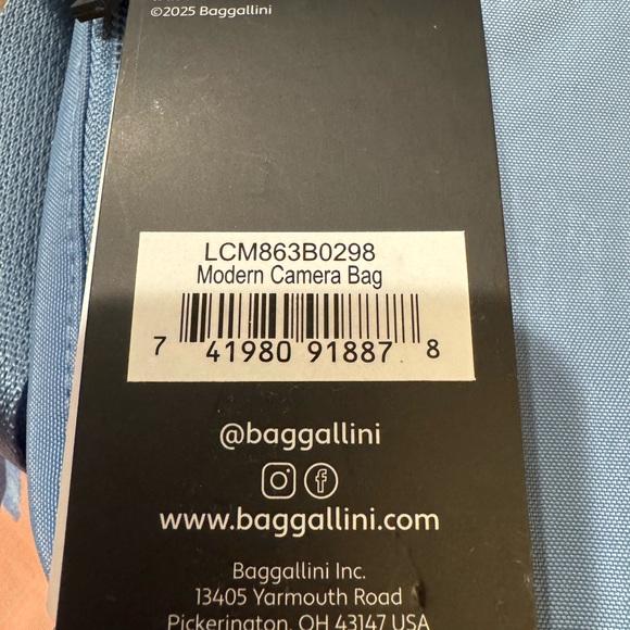 Baggallini Slate Blue Messenger Bag - Picture 2 of 15